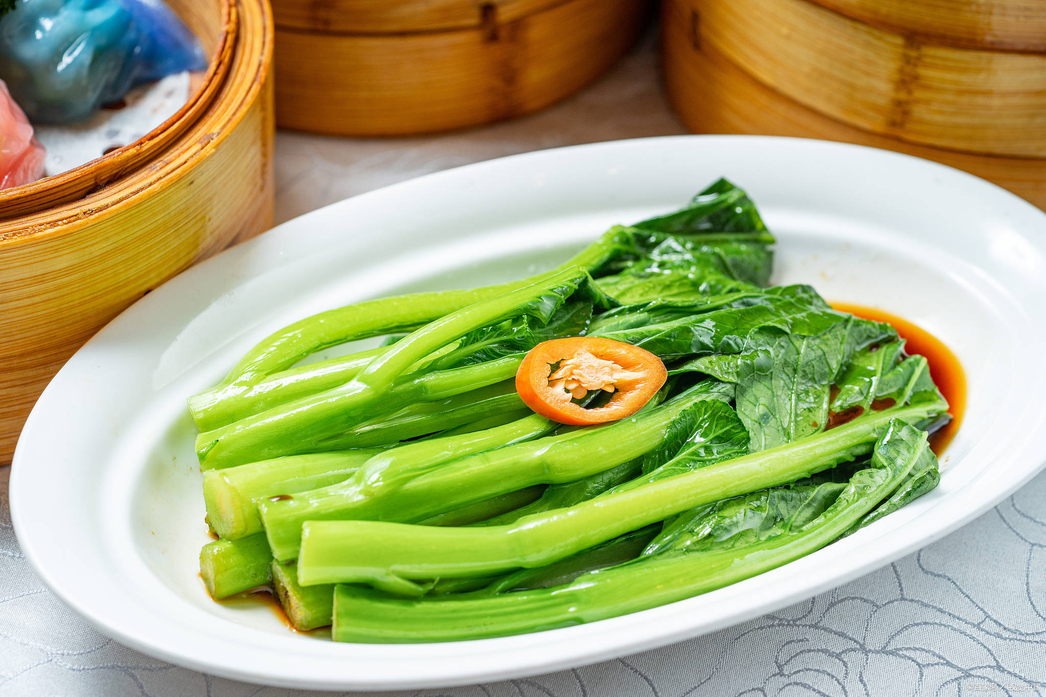 张红甫教你做白灼时蔬:简约之美的营养之选_蔬菜_处理_技巧