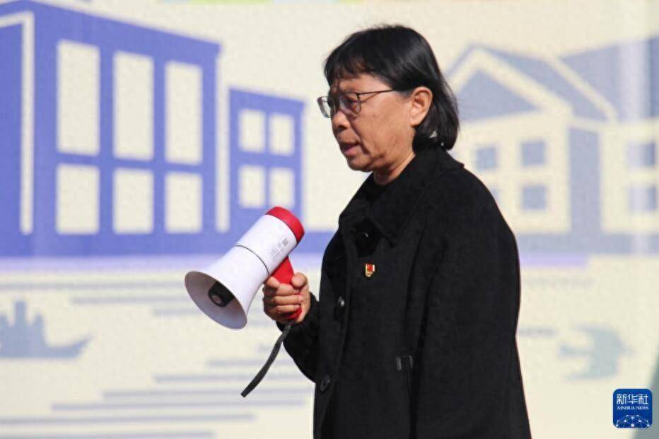 新春走基层丨张桂梅校长迎来新学期_华坪_进行_丽江