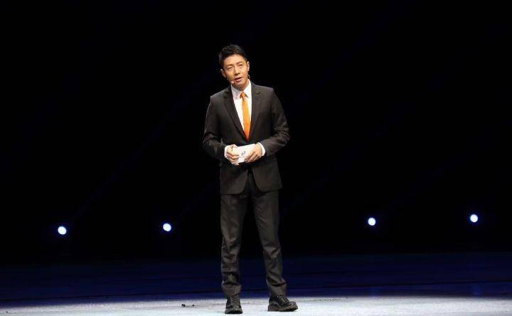 说北大还行的撒贝宁,居然只靠唱首小白杨保送北大,还被保研_武汉_成绩