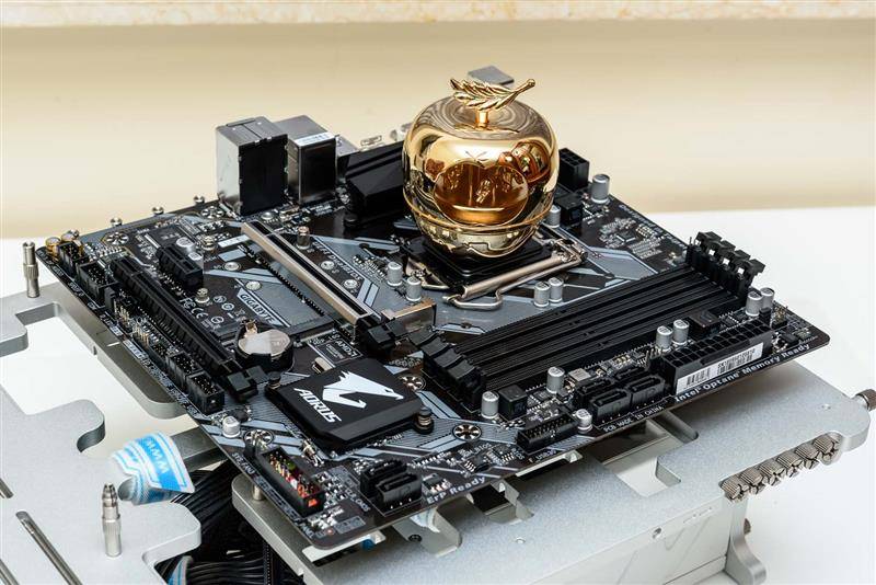 intel八代酷睿新i3-8300首发评测:快醒醒!_测试_主流_平台