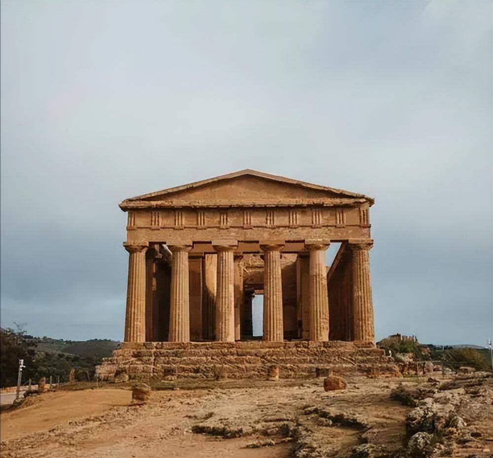 探索公元前5世纪的雅典历史, 斯巴达战胜雅典后为何要拆除城墙?