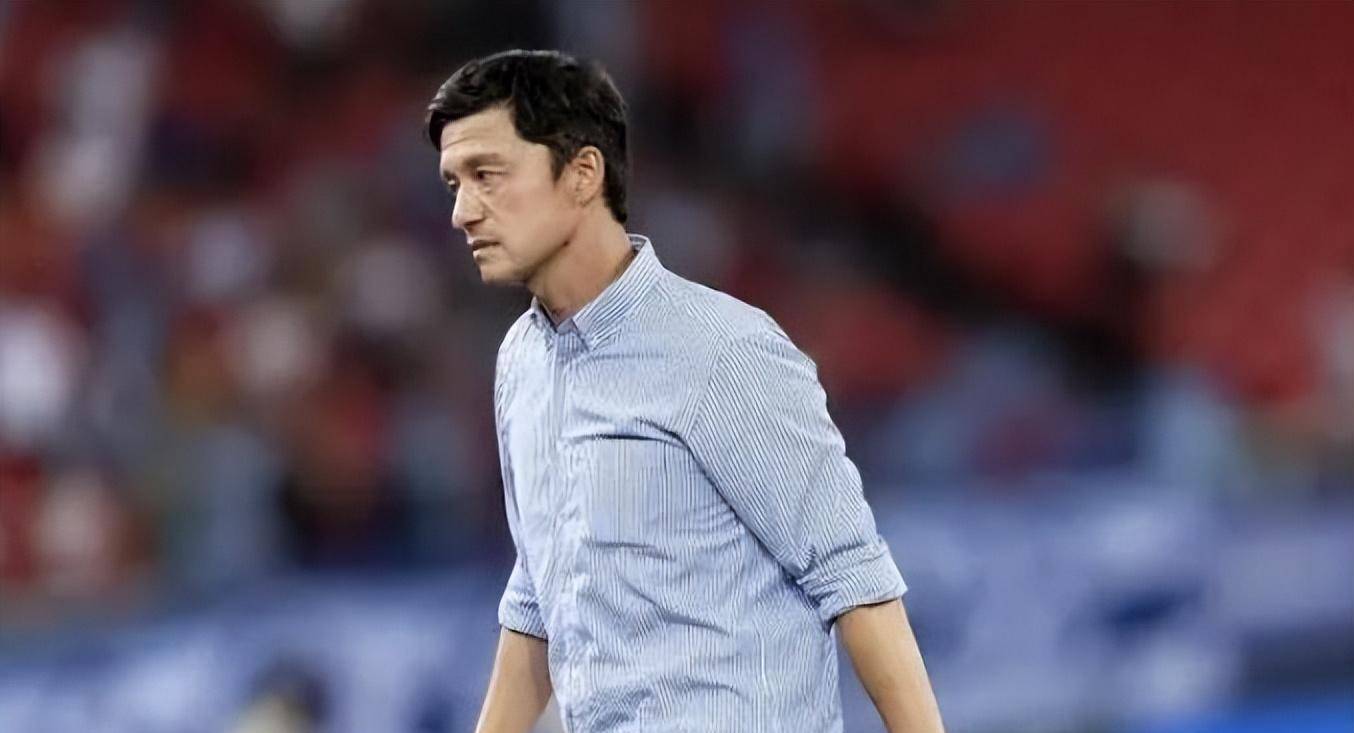 正式上任,谢晖亮相上海新岗位,薪酬曝光,范志毅送祝福_赛季_球员_球迷