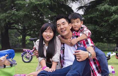 "末代天王"任贤齐:一首心太软红遍大街小巷,如今上节目再度翻红_五月