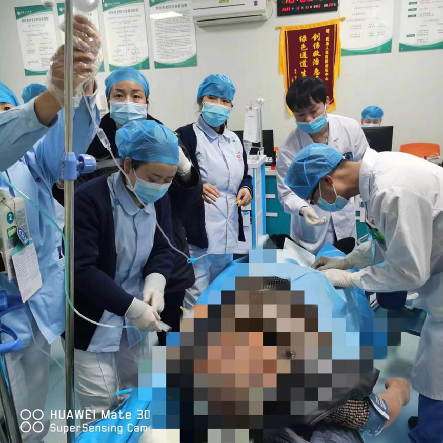 乾县人民医院:车祸无情人有情,白衣天使暖人心_患者_护理_治疗