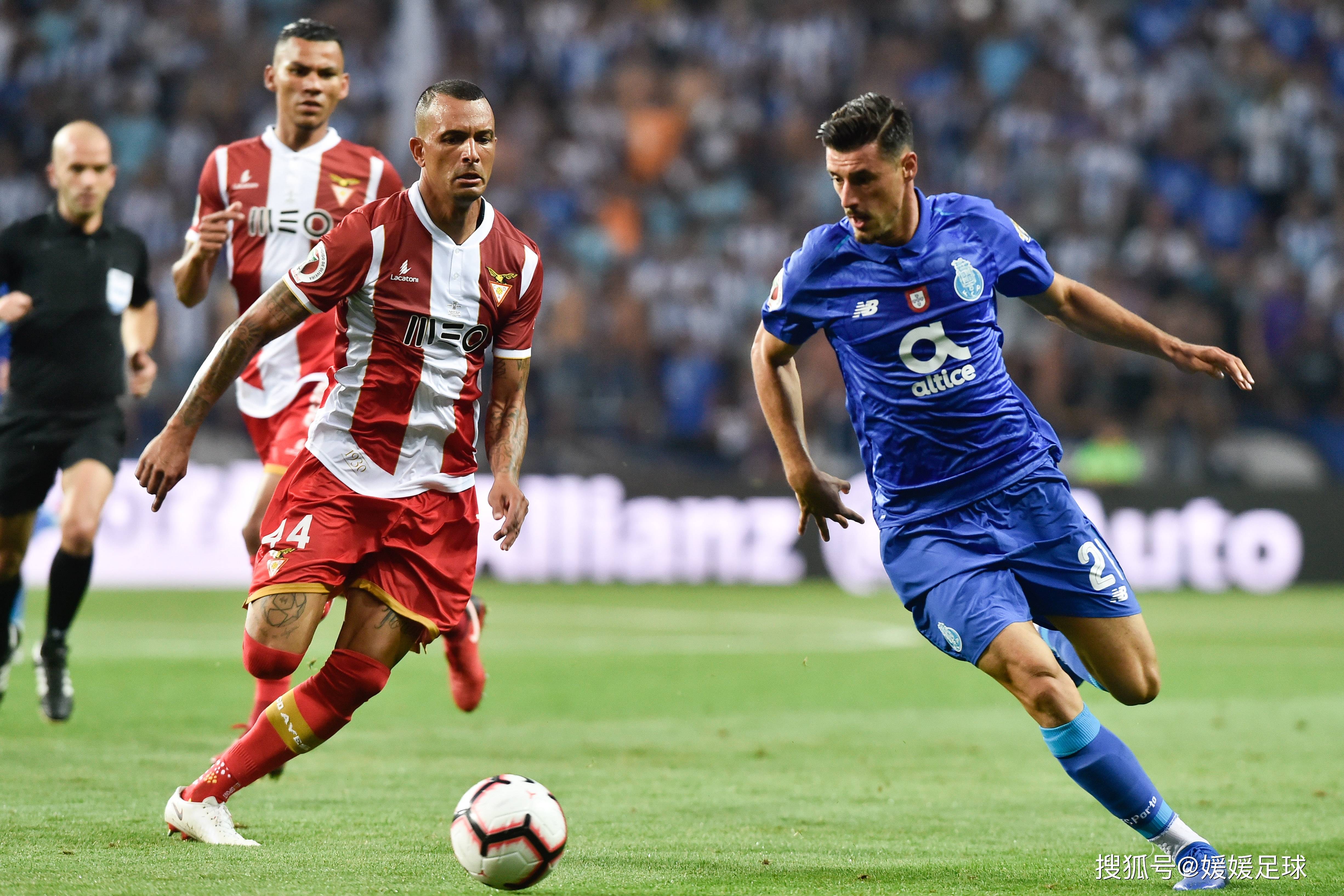 今日足球:里斯本竞技vs本菲卡 圣克拉拉vs波尔图