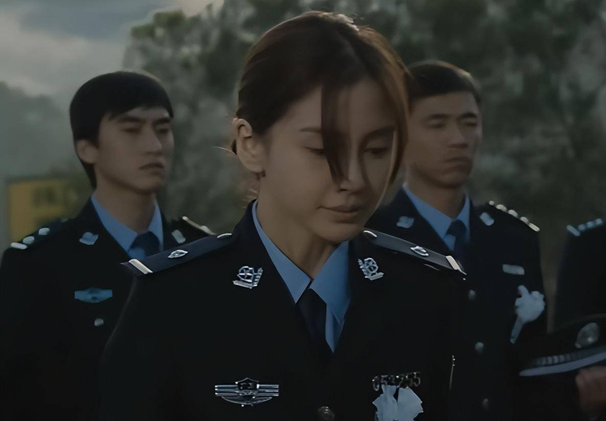 "警花"别硬演,有人英姿飒爽演出警魂,有人敷衍把观