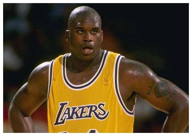 勾缠年龄的两位伟大球员,能否达到季后赛700分的传奇成就?