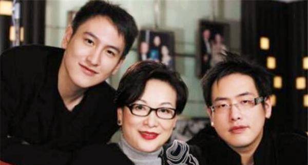 富豪:亲爹生前为他留下133套房,如今一套价值多少_汤珈铖_汤君年_股市