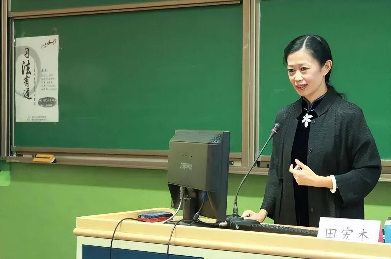 田杰安慰包洁仪这段好戳人 来自搜狐网