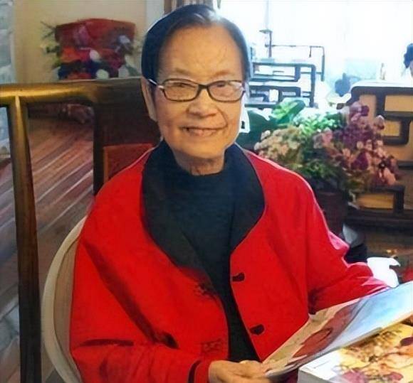 叶曼:胡适邀请她读北大,她一生只要一个答案,为此坚