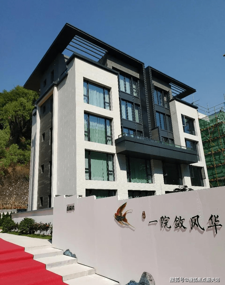 售楼中心首页网站→楼盘百科详情→24小时热线电话_珠海_项目_景观