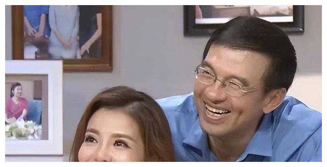 朱迅国外留,电视镜头前,王志心系她,悉