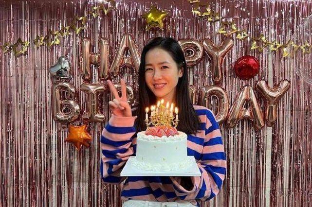 孙艺珍40岁庆生照,颜值依旧不显老,和玄彬或好事将近_生日_礼物_电视