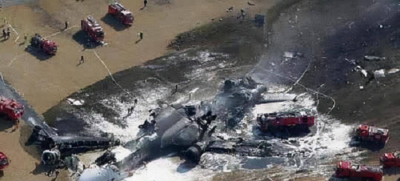 华航魔咒?94年名古屋空难:副机长害怕挨骂不吱声,264人丧生_飞机_空难