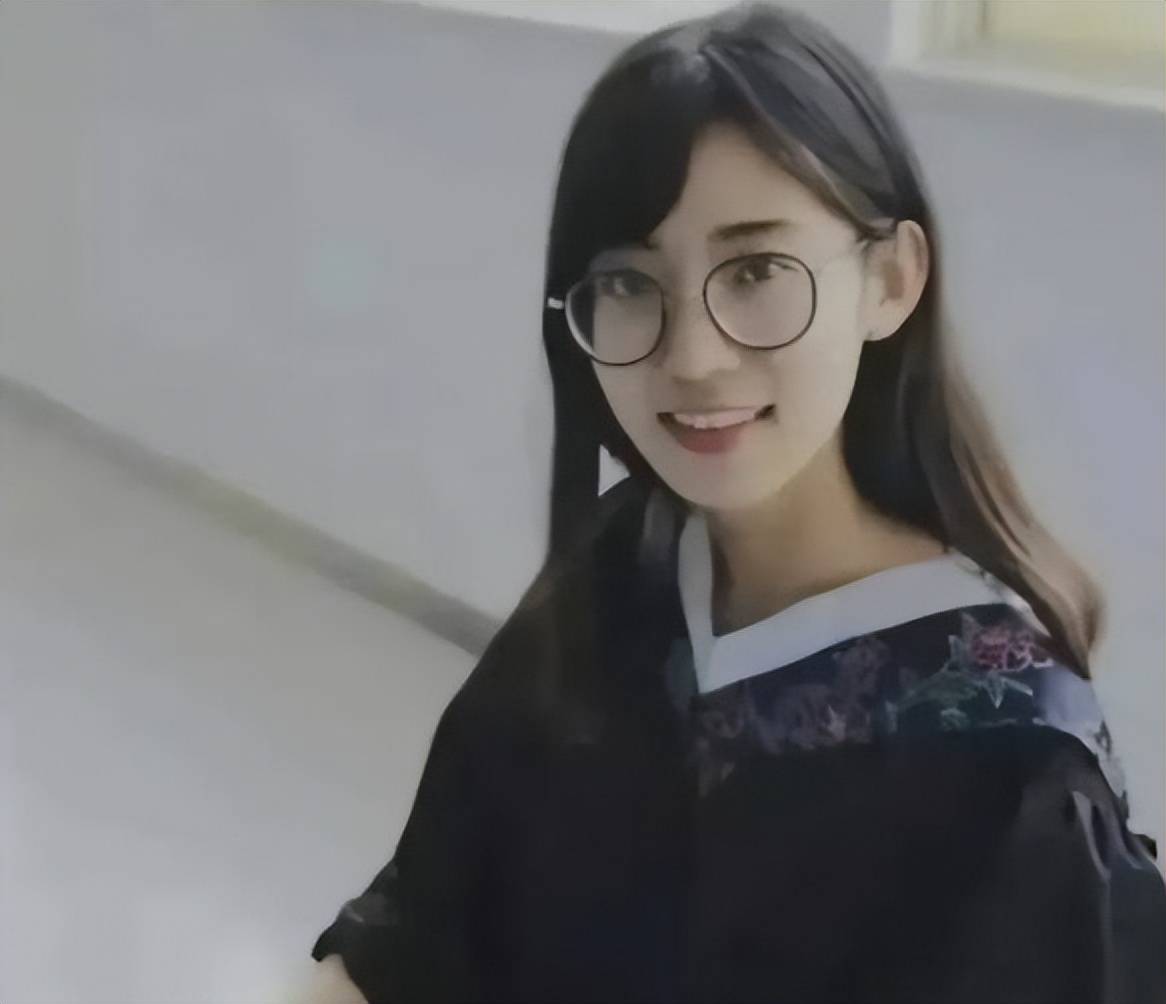 上海张老师已经搬离所居住的小区_什么_法律_职业