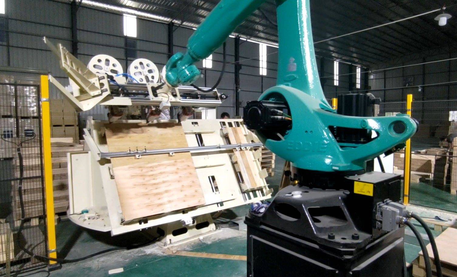 托盘自动打钉机器人的原理_工作_控制系统_定位