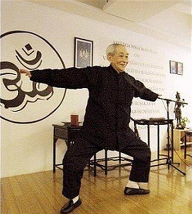 南怀瑾:我曾在四川求仙问道,有人挥手成剑,松树应