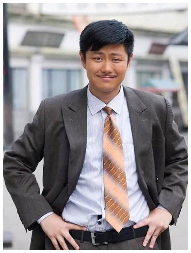 演员赵荀:意外揭示的"变脸"本领,惊艳全场,精彩表演所在.