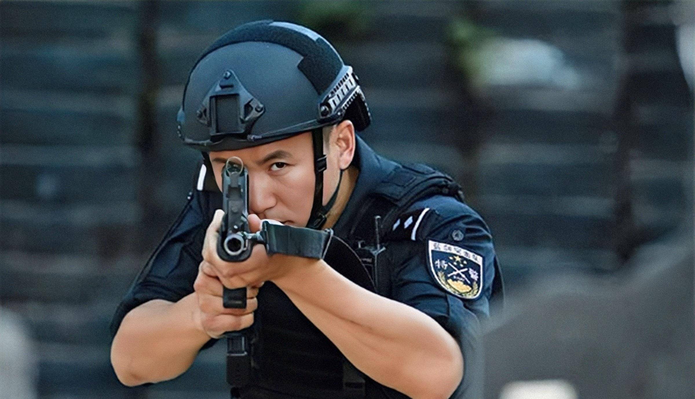 世界枪王房刚:142秒射出160枪,弹无虚发,十年扣