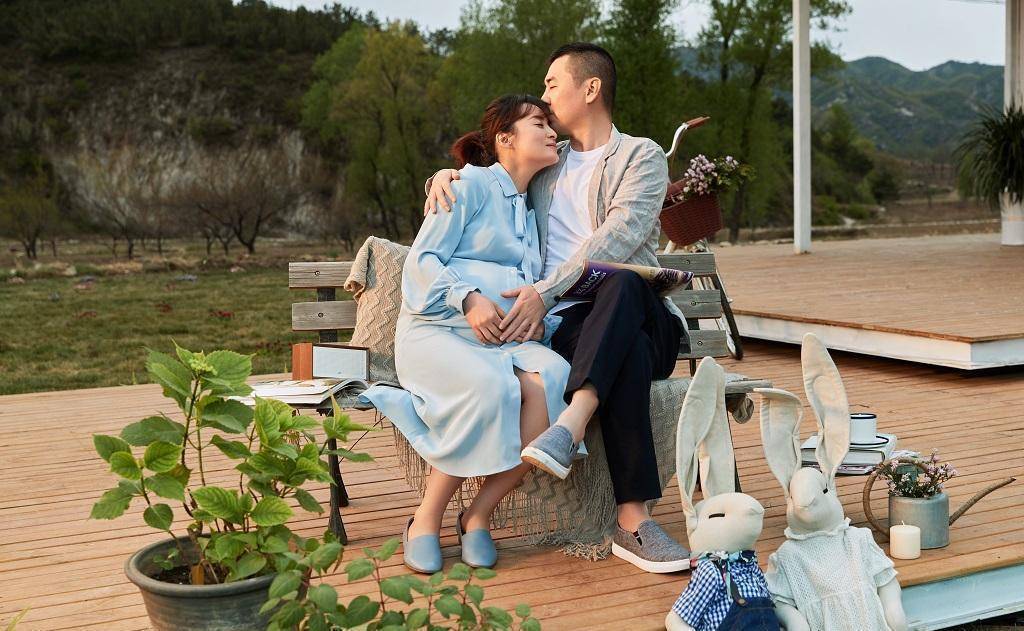 李一桐晒《甄嬛传》剧照恶搞陈建斌,隔空喊话:嬛嬛,朕有夏贵人了_剧中