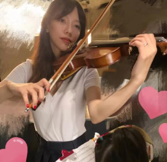 李靓蕾再放实锤照,透露力宏有性瘾,她究竟有何底气敢揭开真相?