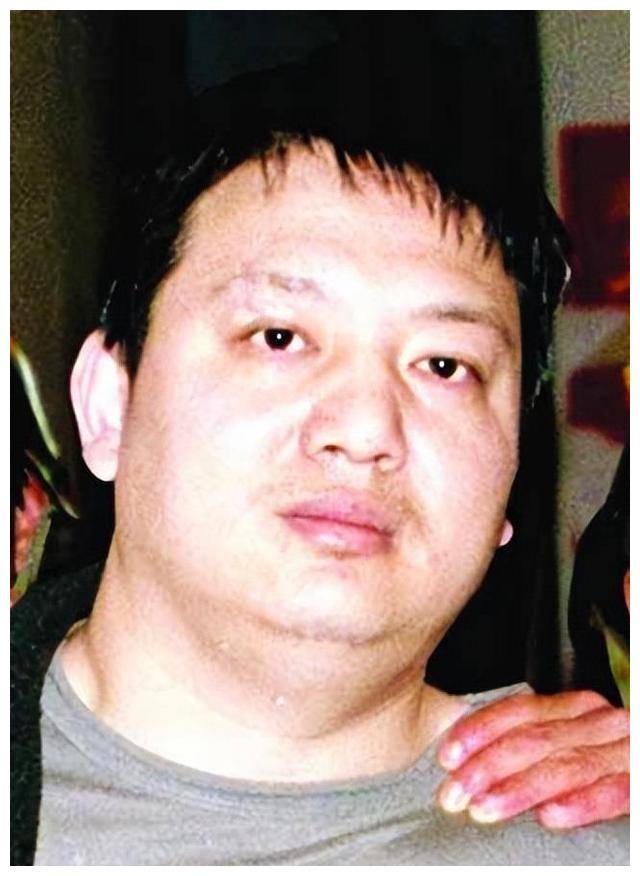《猎冰》原型刘招华:伪装身份娶三妻,张颂文出演保守角色_黄宗伟_安娜