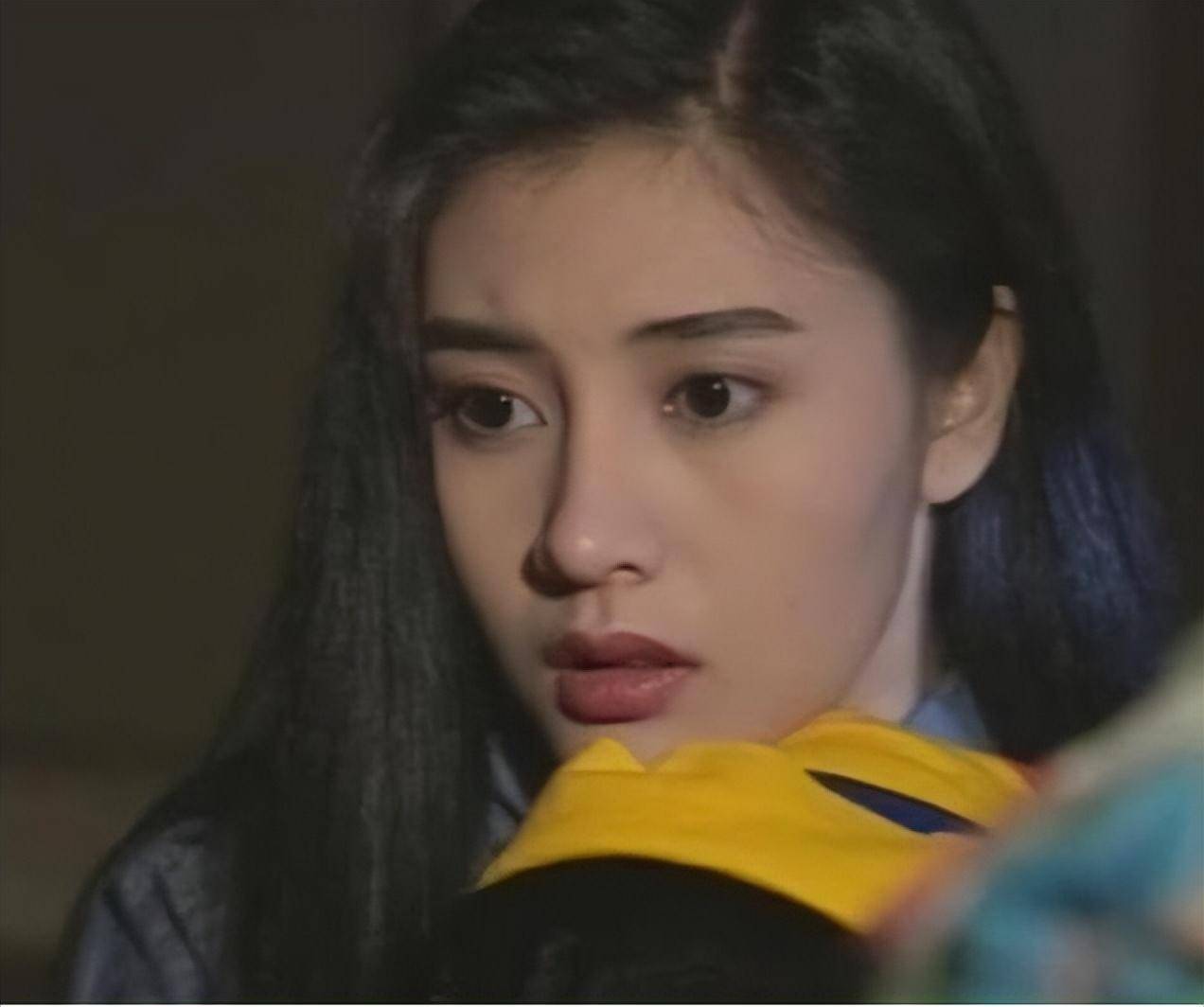 54岁李嘉欣62岁许晋亨,情人节滑雪秀恩爱冻够呛,一身行头七位数_香港