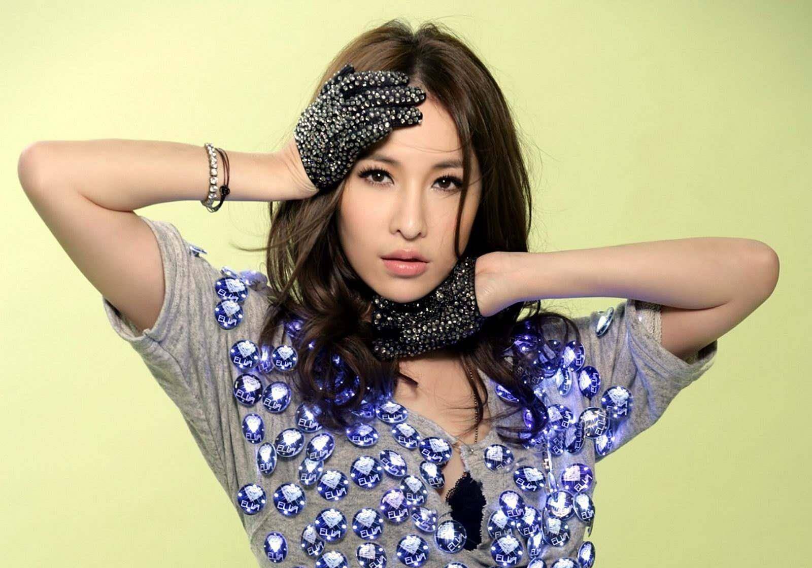 萧亚轩:别人怎么说我不在乎,我从不把25岁以上的男人放在眼里!