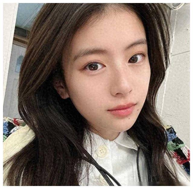 00后可爱女星,日系写真尤物!_夏希_出口_成为了