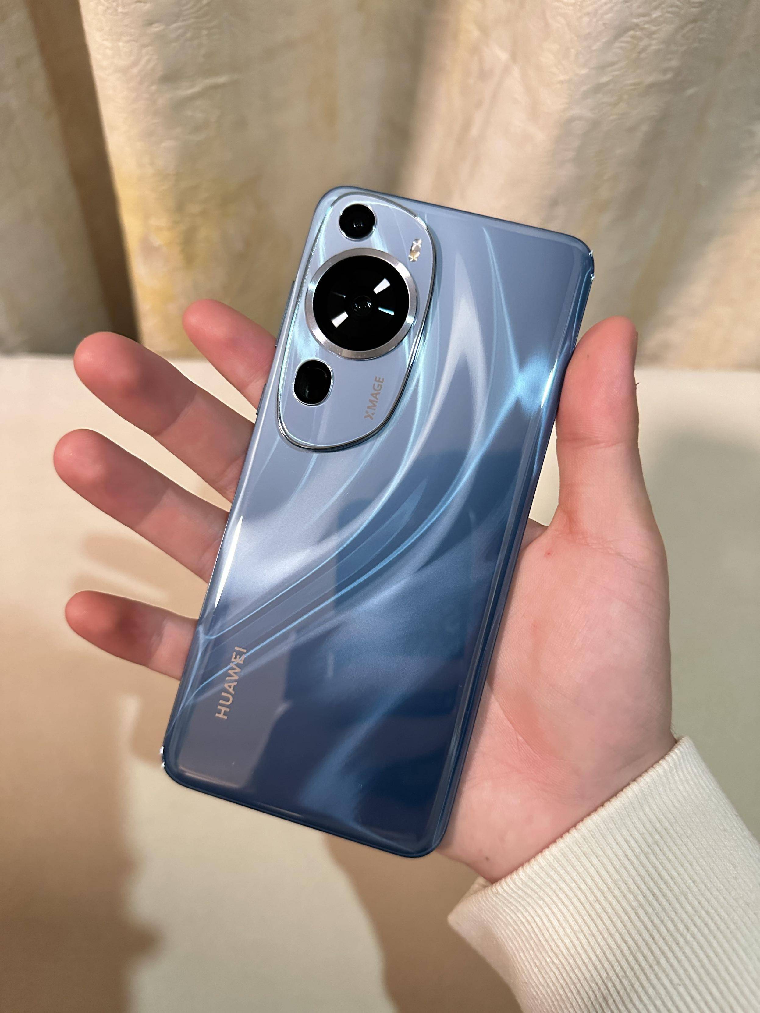 华为p70系列再次曝光,外观也许是最炸裂的一代,暂定3月下旬发布