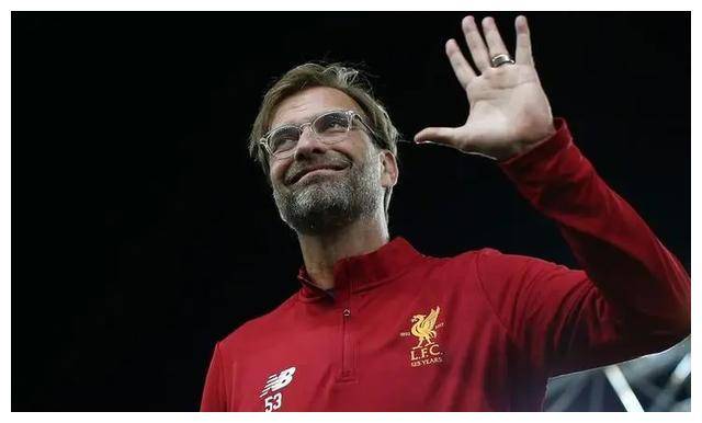 利物浦12大主力伤愈,英联杯加冠,四线争冠展望,阵容恢复转机.