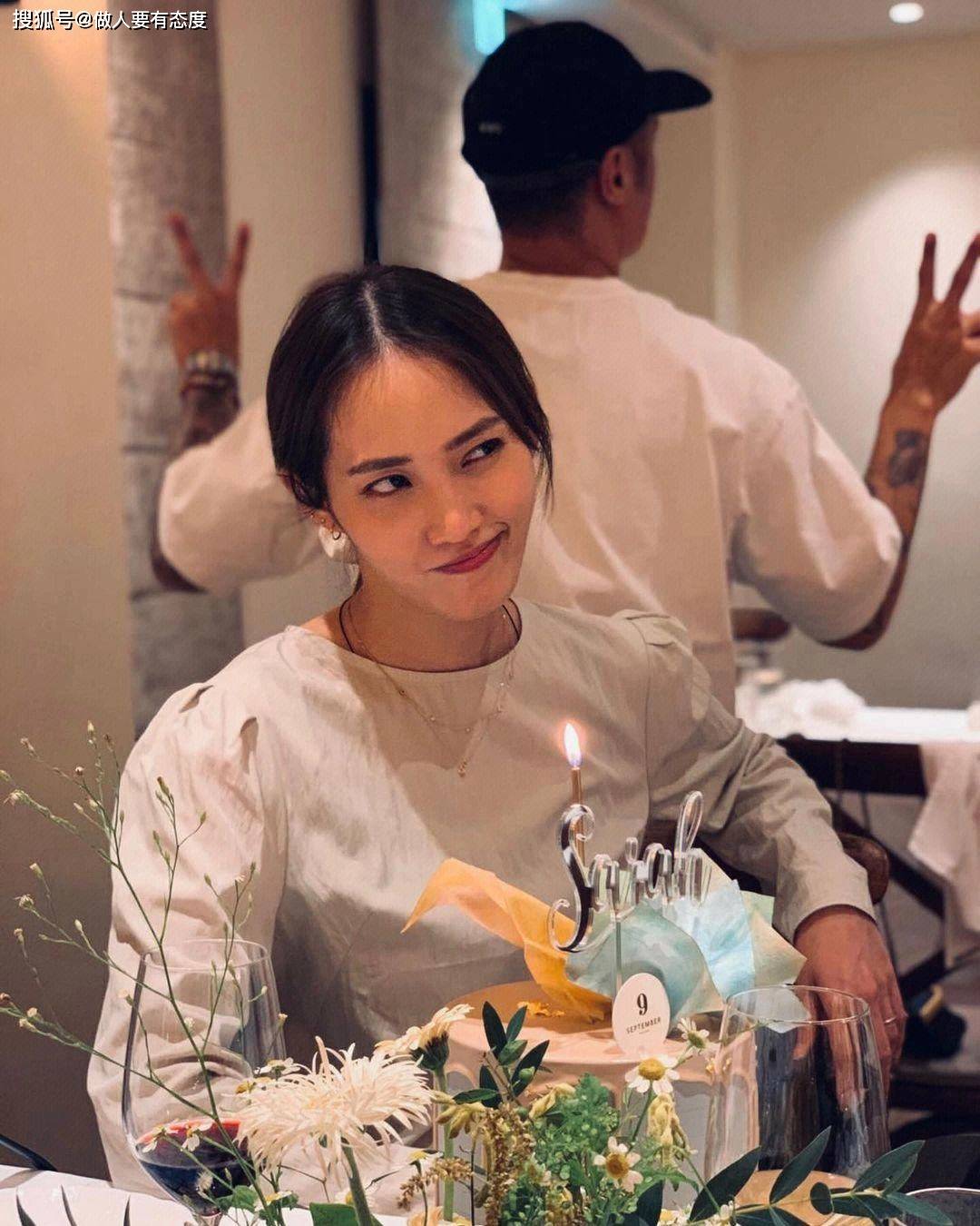 余文乐一家四口水族馆游玩!