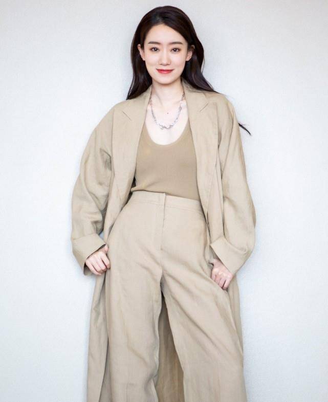 原创张小斐后援会撕工作室皮下身份竟是杨超越粉丝评论区才是真清醒