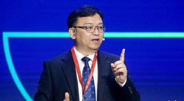 比亚迪总裁:哥哥辍学,嫂子卖嫁妆供其上学,今身家百亿不忘报恩_王传福