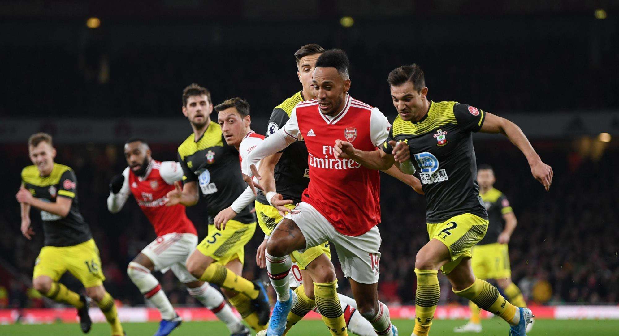 周五德甲 弗赖堡vs拜仁慕尼黑:德国足球的传统强队之争_比赛_机会