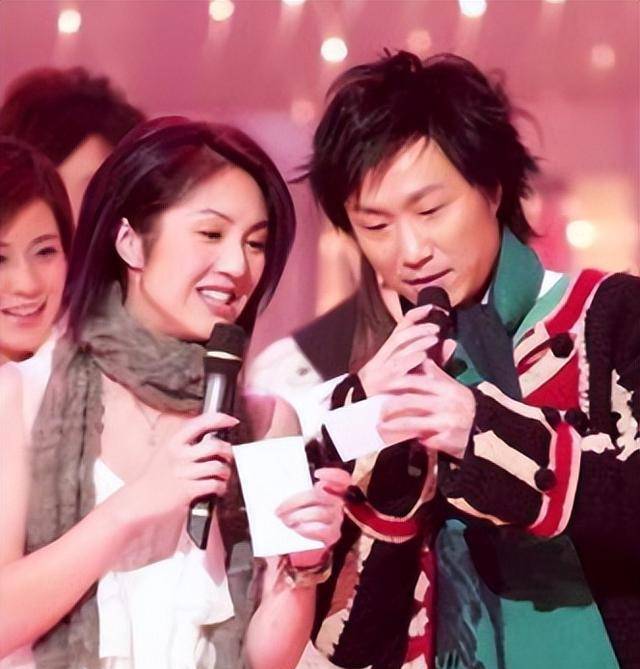 一场演唱会,暴露了郑中基的"乐坛实力",他给所有明