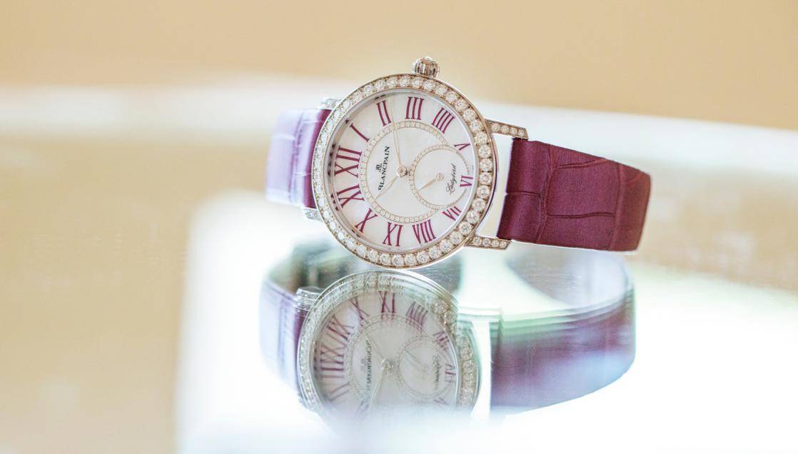 8女神节送礼指南|这些宝珀明星款腕表绝了_女性_机芯_钻石