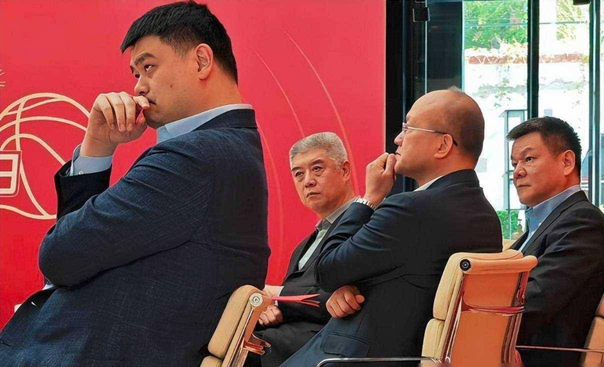 董瀚麟访谈节目得罪广东男篮,朱芳雨牵头各俱乐部封_言论_篮球_球员