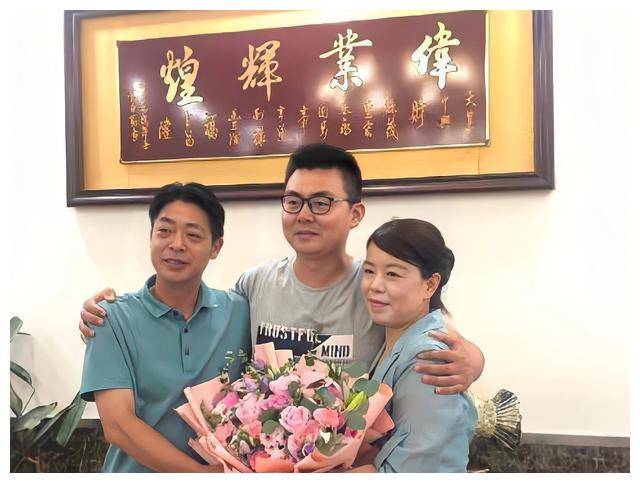 六六质疑许敏结婚潘克夫人抨击许姚夫妇行为网友热议