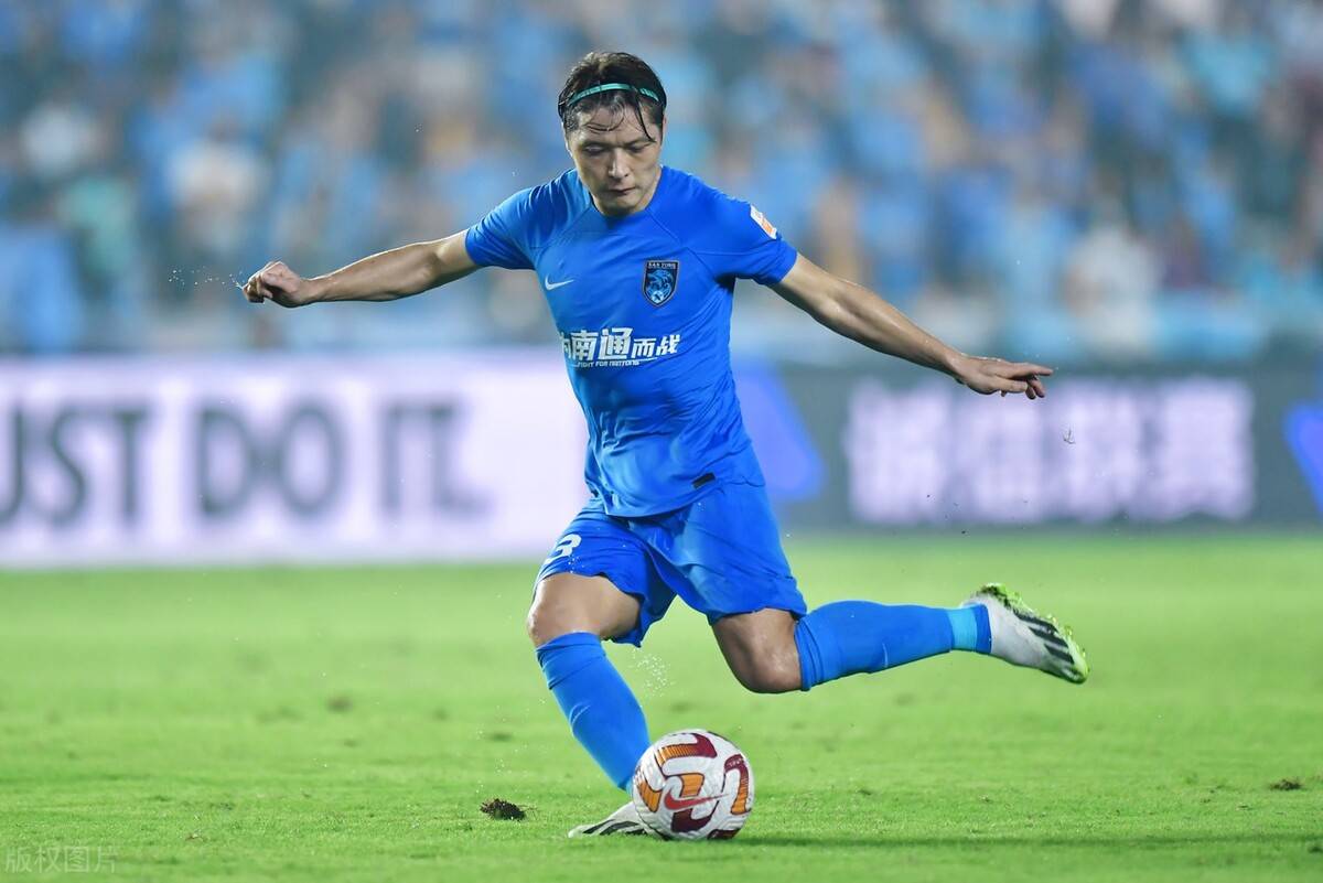 他当初死活看不上成都蓉城队,如今球队却逆袭成争冠热门_汪嵩_球迷_主