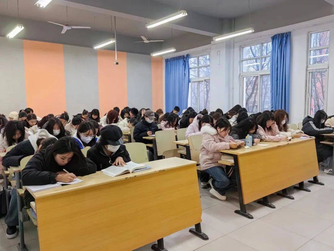 燕京理工学院人文教育学院早自习有序进行中_活动_建设_目标