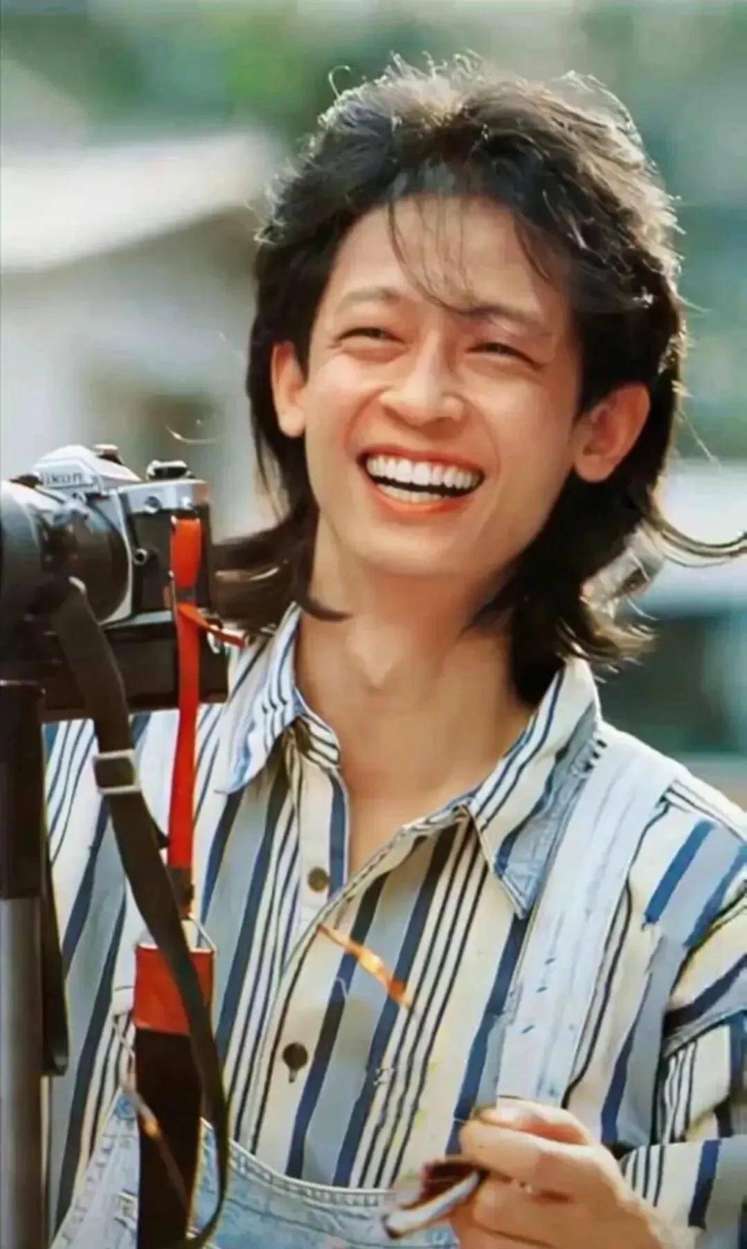 王志文:年轻时俘获许多少女芳心,当年曾因口香糖事件被媒体声讨_徐帆