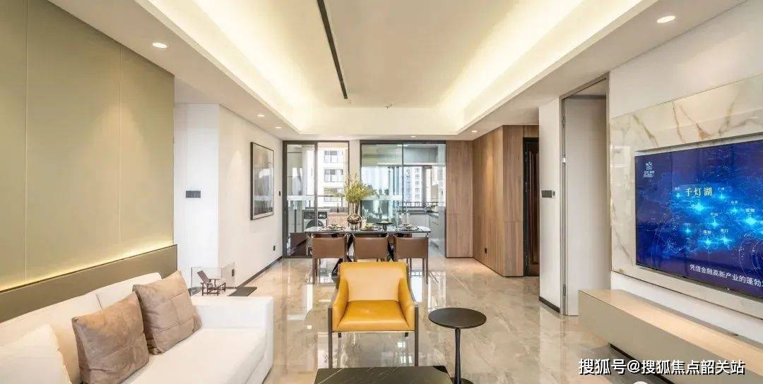 【132-328㎡】复式单位,6米层高,带星空露台/空中花园怡翠尊堤坐拥