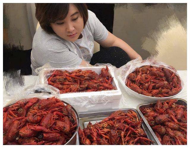 贾玲家豪宅曝光,低调接地气,惊艳网友哦!_明星_生活_外表