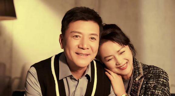原创国家一级演员茹萍二婚带女嫁刘之冰恩爱23年重组家庭幸福美满