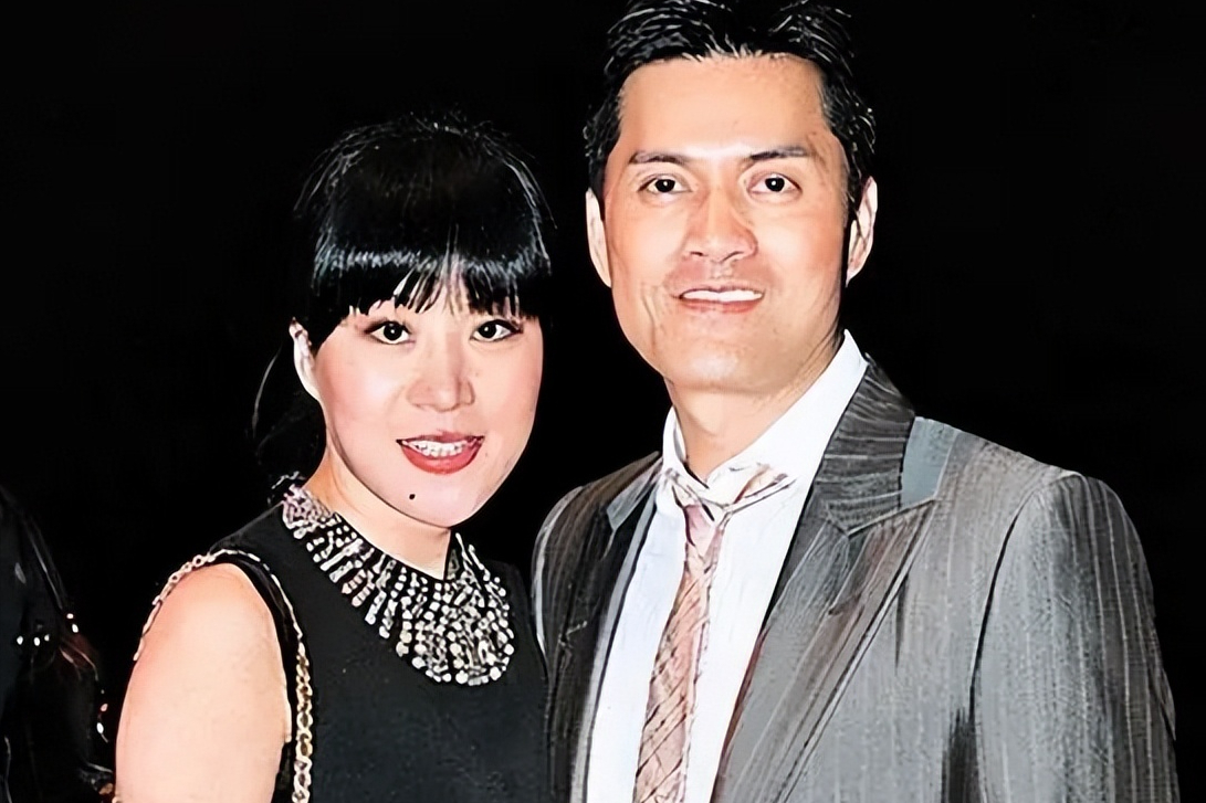 离婚32年,周海媚和吕良伟天差地别:她因病离世无儿女,他已三婚_感情