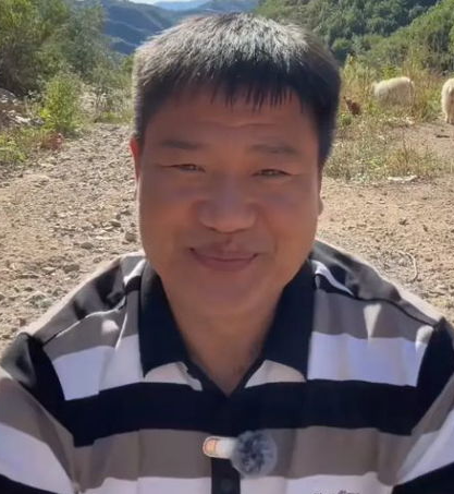 反诈老陈,大漠叔叔,脱下警服的他们现在怎么样了?_直播_网友_诈骗