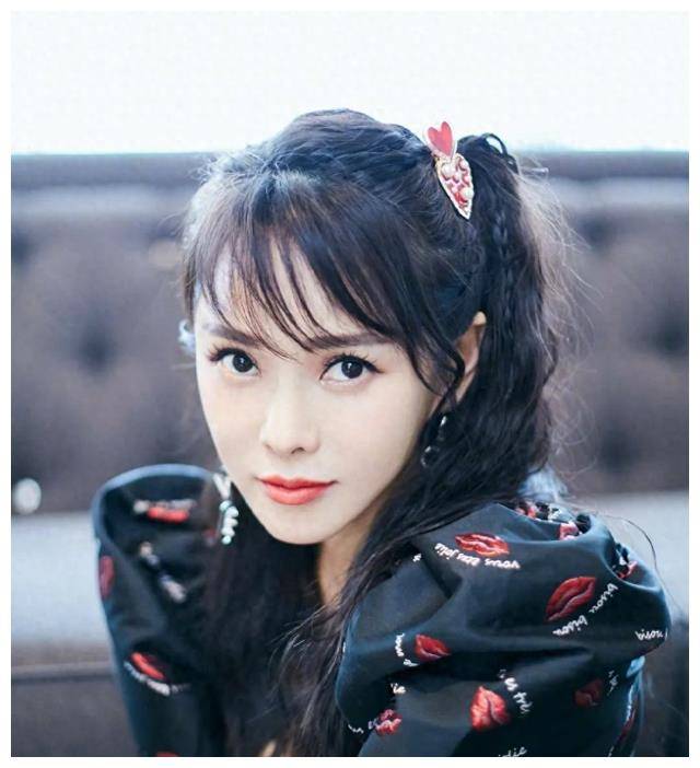 伊能静曝光满脸针眼,感慨疼痛不堪,引发热议!_女性_美容_治疗