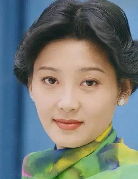 这些大导演的妻子比普通女演员更胜一筹,张艺谋除外_陈红_徐帆_周韵