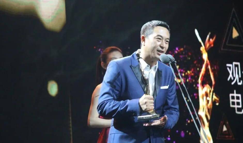 06:成女儿奴,买豪宅两人的爱情被人歌颂,张嘉译也活成了"女儿奴",无论